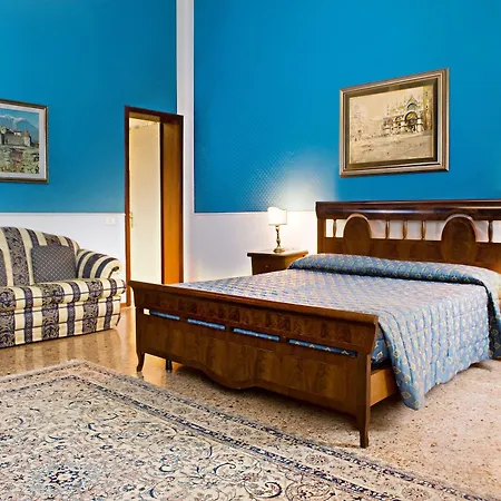 Hotel Marcello Giustinian 4*